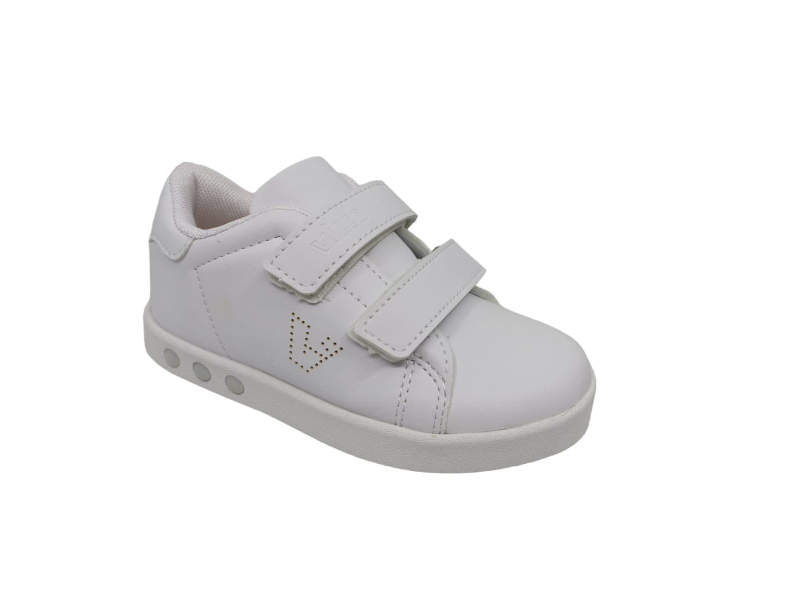 Vicco Oyo Çocuk Beyaz Işıklı Günlük Spor Ayakkabı 313 B19K. 100