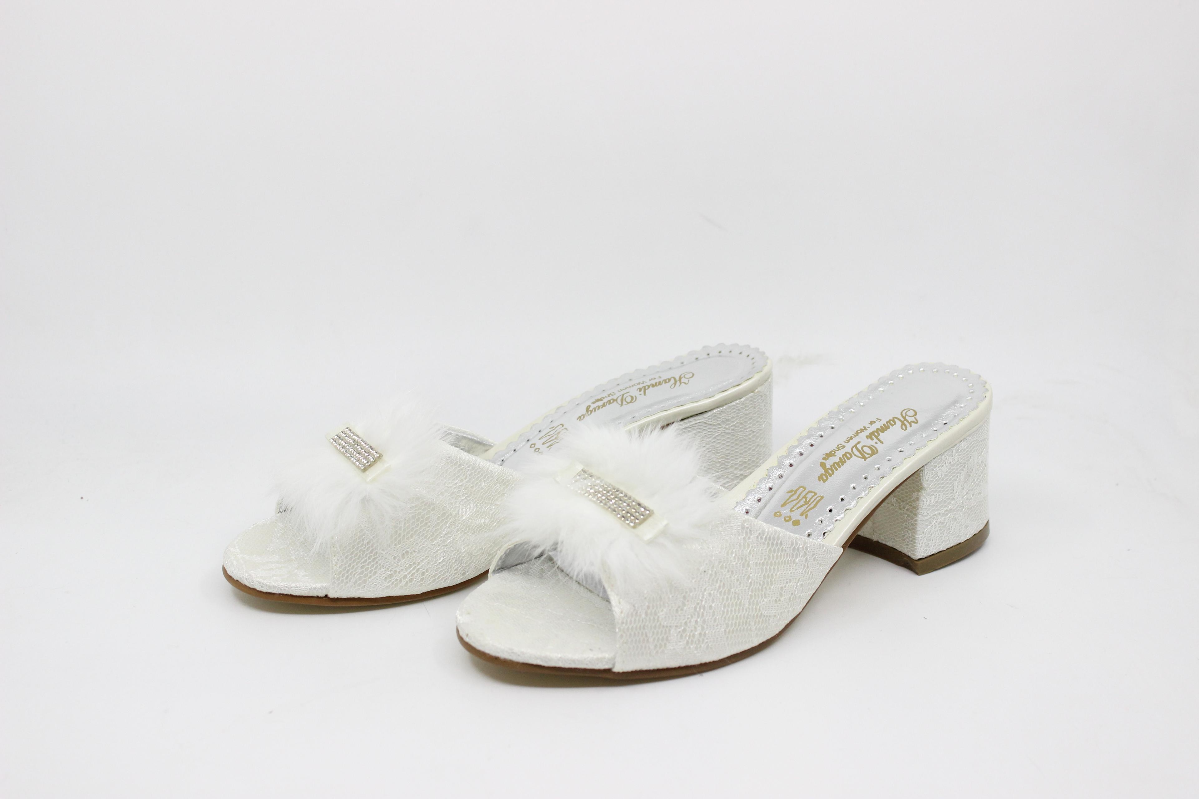 Kadın Tüylü Topuklu Oda Terliği